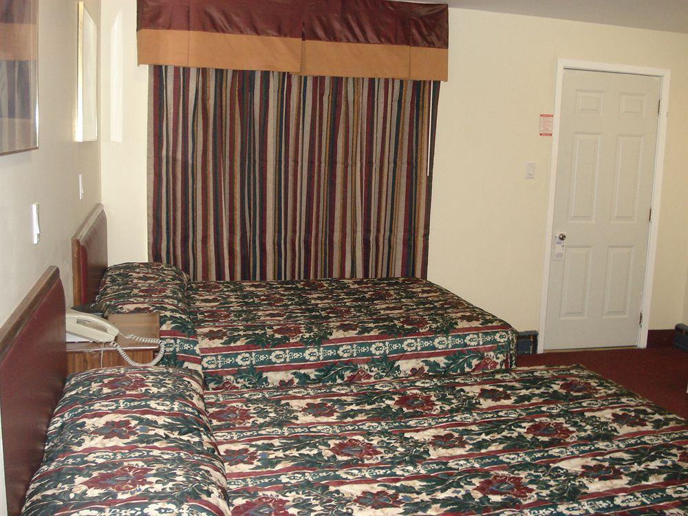 Lincoln Motel Sturgeon Falls Exteriér fotografie