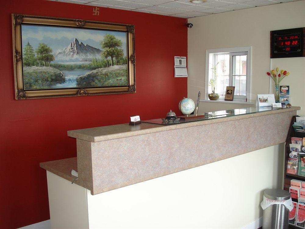 Lincoln Motel Sturgeon Falls Exteriér fotografie
