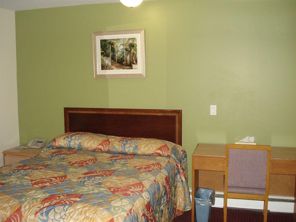 Lincoln Motel Sturgeon Falls Exteriér fotografie