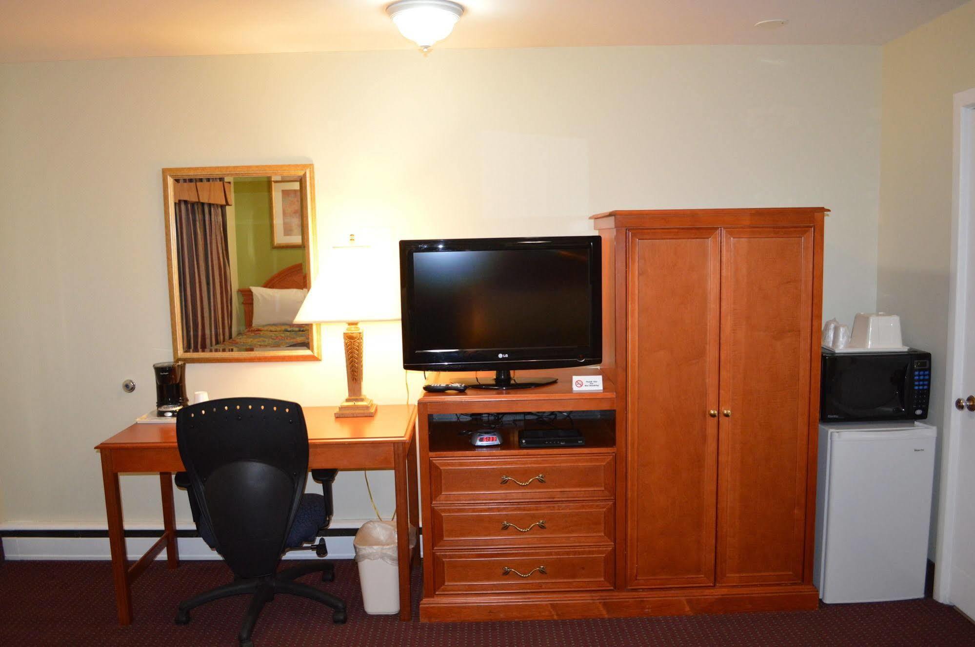 Lincoln Motel Sturgeon Falls Exteriér fotografie