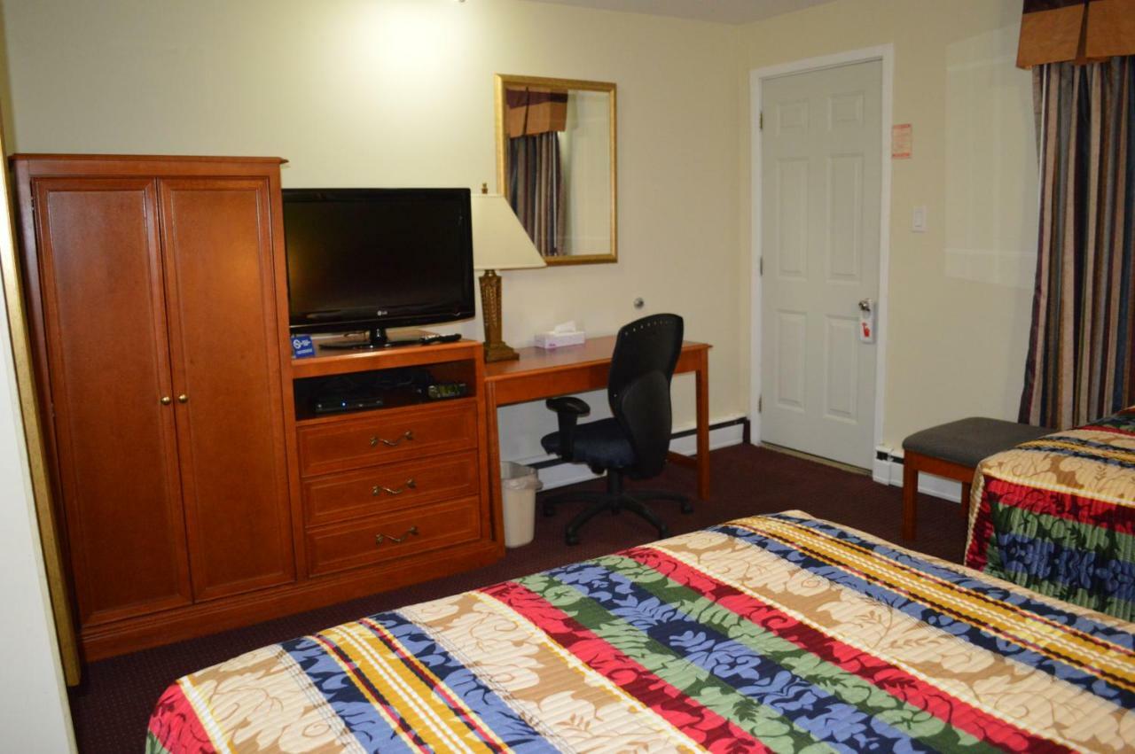 Lincoln Motel Sturgeon Falls Exteriér fotografie