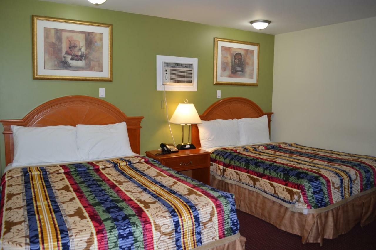 Lincoln Motel Sturgeon Falls Exteriér fotografie