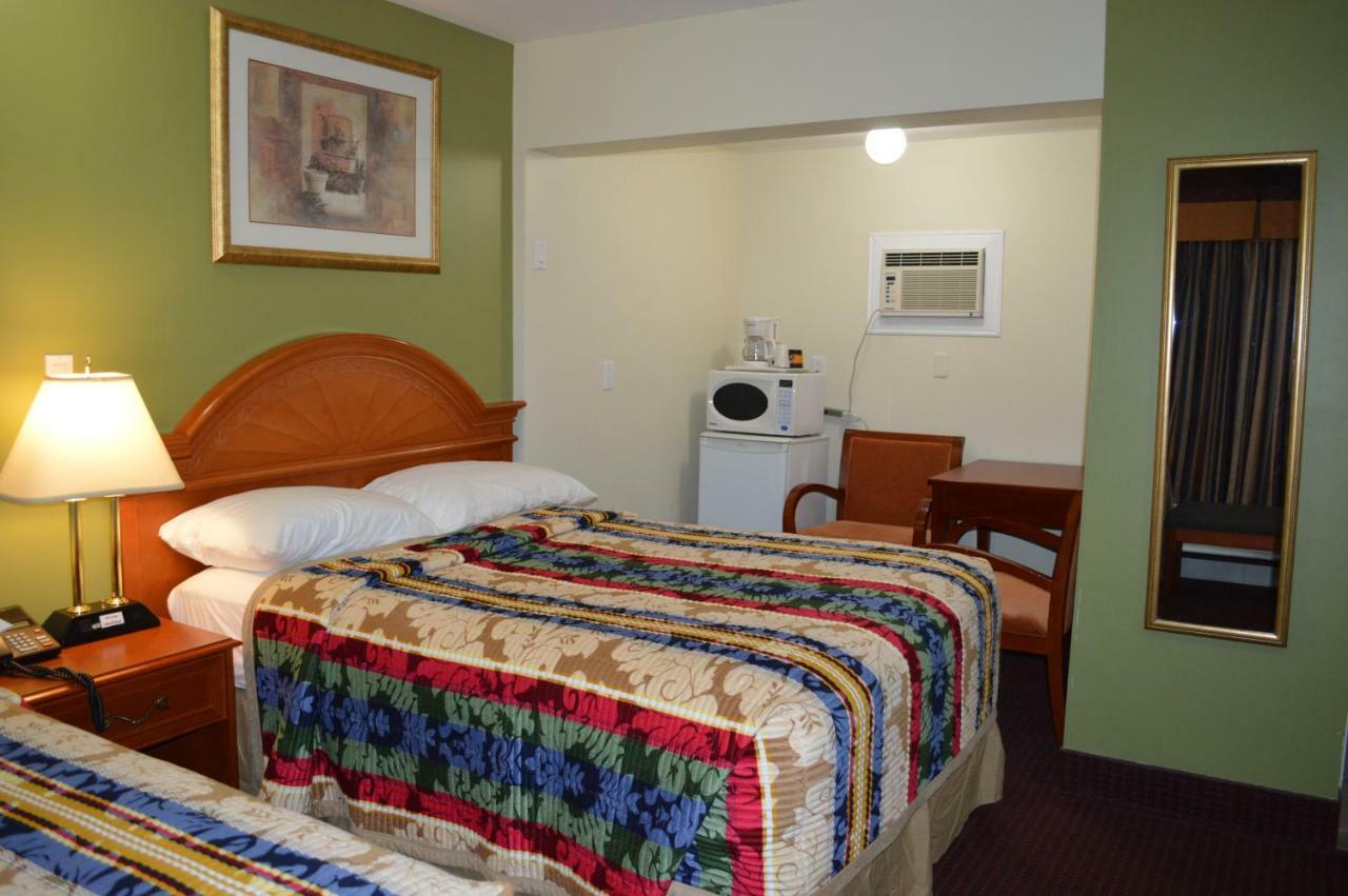 Lincoln Motel Sturgeon Falls Exteriér fotografie